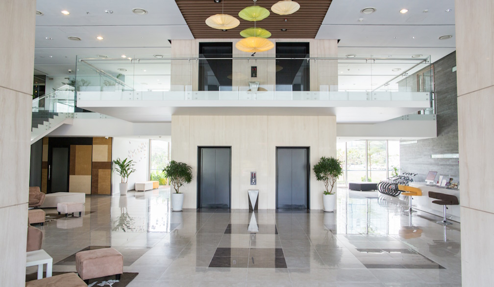 lobby-elevator-building