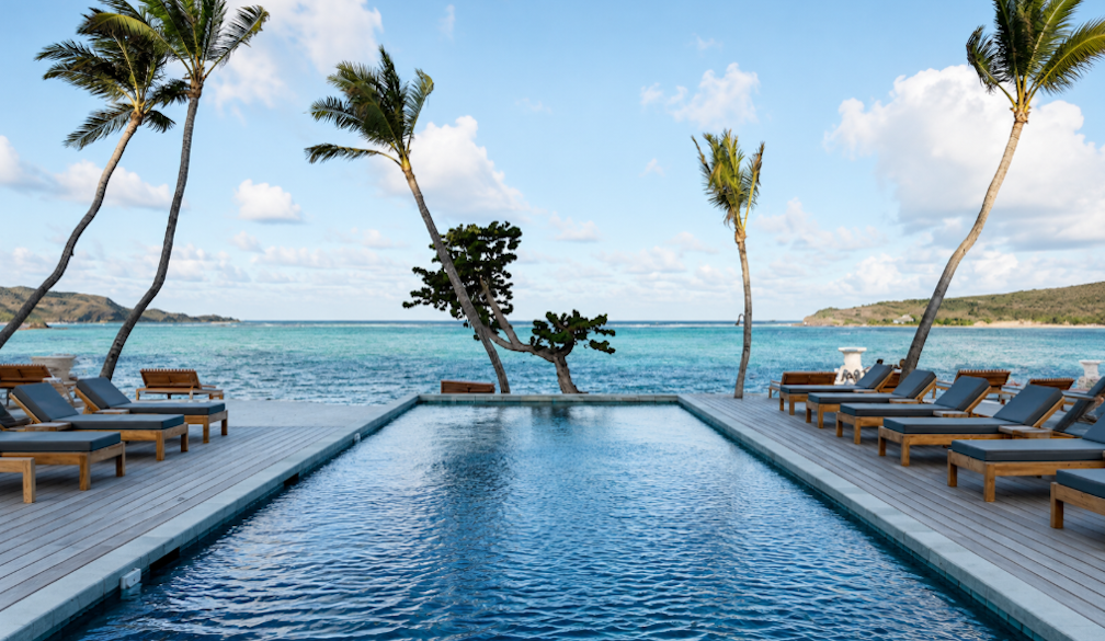 Tropical Infinity Pool Retreat