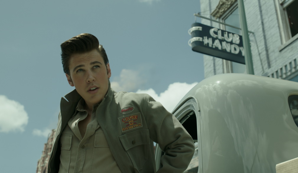 AUSTIN BUTLER as Elvis in Warner Bros. Pictures’ drama “ELVIS,” a Warner Bros. Pictures release