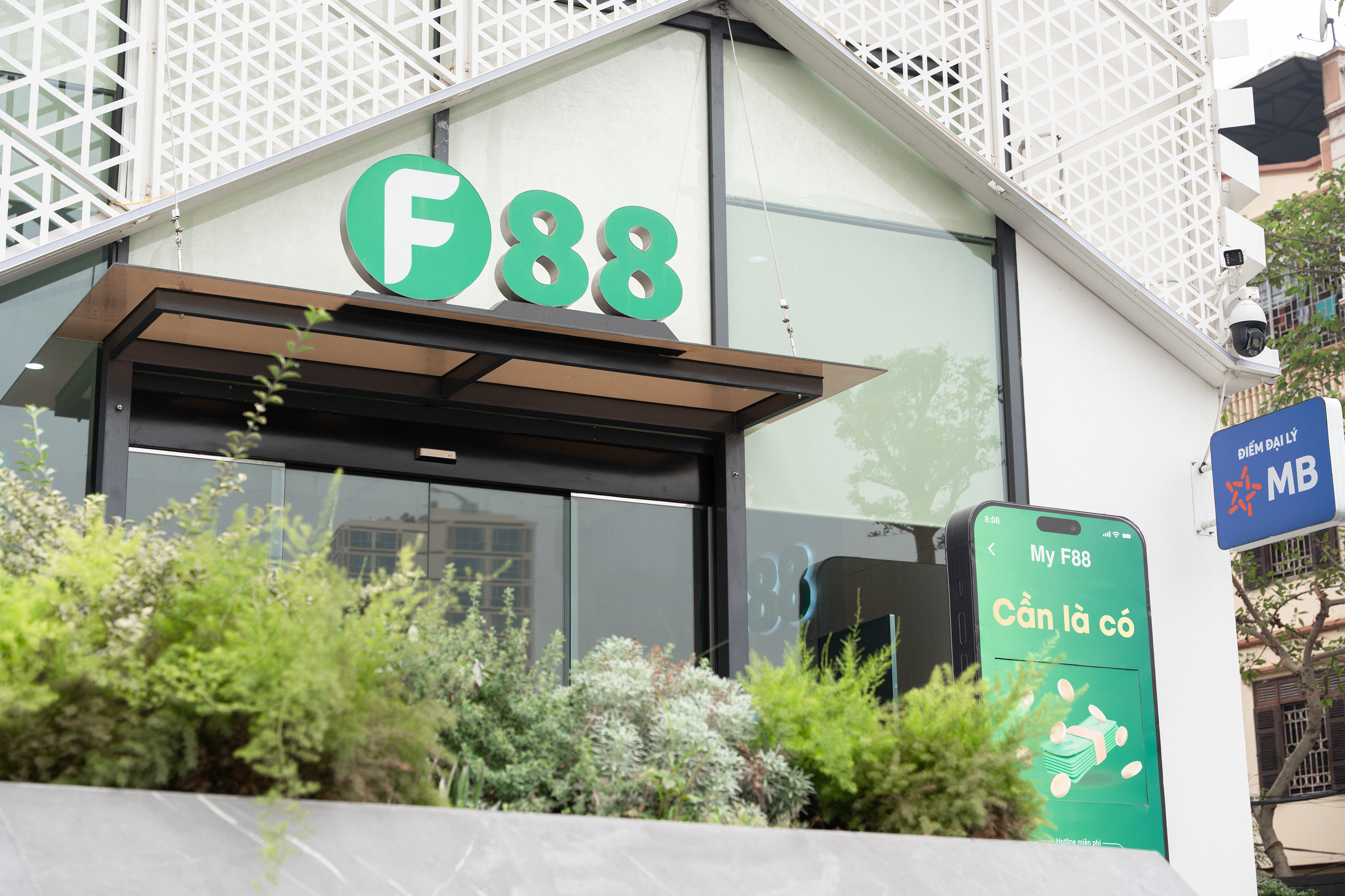 F88 continued to expand across three main channels: its nationwide transaction office network, partnerships and digital services via the My F88 application. — Photo courtesy of F88