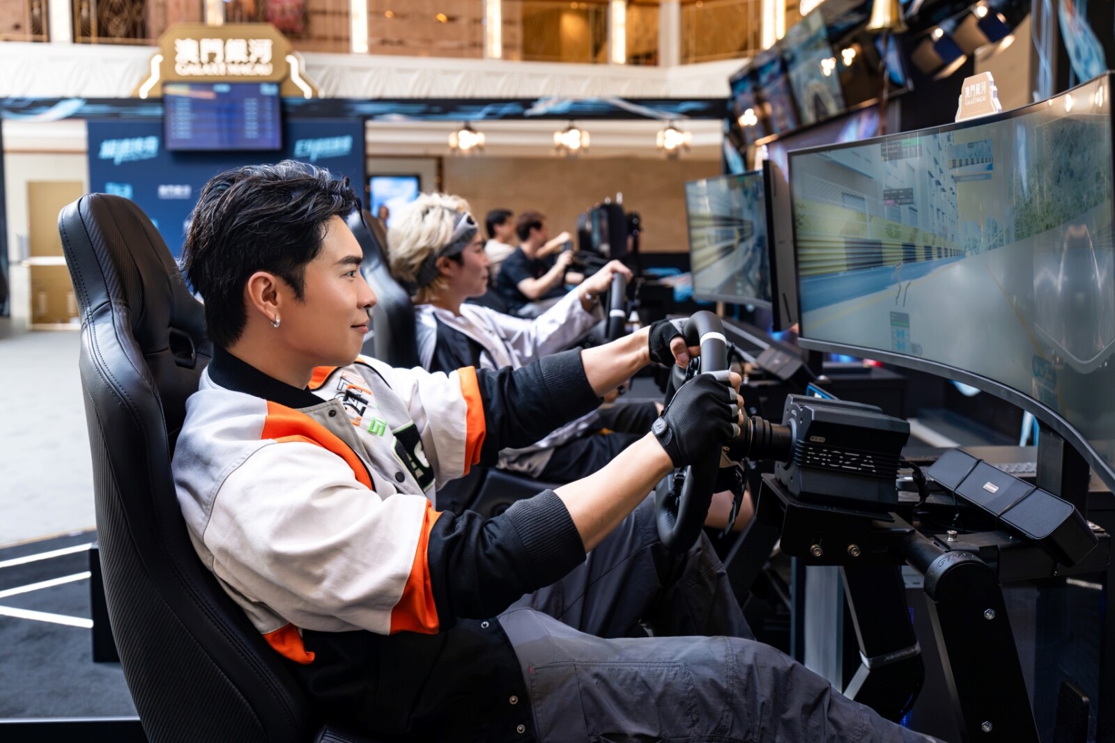 Gear up for adrenaline-boosting world-class car racing by immersing into the highly-realistic driving simulator, where guests can test their manoeuvres at one of the world's most iconic racetracks – no licence needed, only at Galaxy Macau.