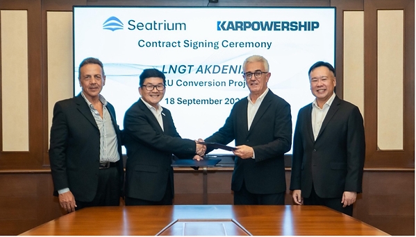 Karpowership and Seatrium mark the award of LNGT Akdeniz, the partnership's ninth FSRU conversion project.  From left to right – Mr. Osman Murat Karadeniz, Chairman, Karpowership, Mr. Alvin Gan, Executive Vice President, Repairs & Upgrades, Seatrium, Mr. Gokhan Kocak, Chief Technical Operations Officer, Karpowership and Mr. Chris Ong, Chief Executive Officer, Seatrium.  From left to right – Mr. Osman Murat Karadeniz, Chairman, Karpowership, Mr. Alvin Gan, Executive Vice President, Repairs & Upgrades, Seatrium, Mr. Gokhan Kocak, Chief Technical Operations Officer, Karpowership and Mr. Chris Ong, Chief Executive Officer, Seatrium.    Photo Credit: Seatrium